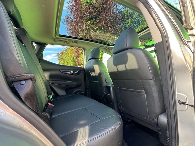 2016 Nissan Qashqai 1.6 Qashqai Tekna DiG-T 5dr SUV Petrol Manual
