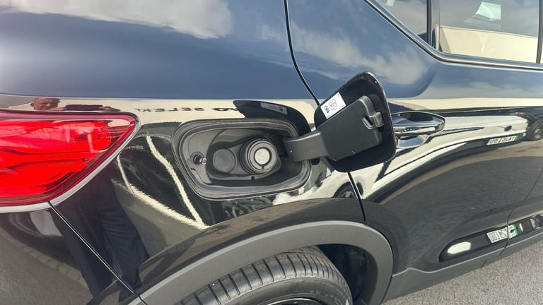 2025 Volvo XC40 Black Edition Ultra, B4 Mild hybrid, Petrol ESTATE Petrol/Electric Hybrid Automatic
