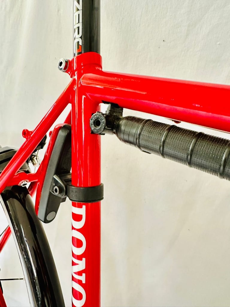 PAUL DONOHUE Size/56 cm  Brand New Road Bike Shimano 105 