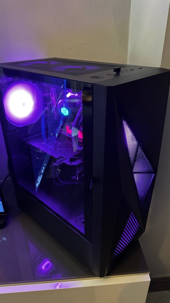 GAMING PC- HIGH PERFORMANCE!!! RTX 4060ti 16GB, Ryzen 7 5800x, 32GB RAM, 1TB SSD