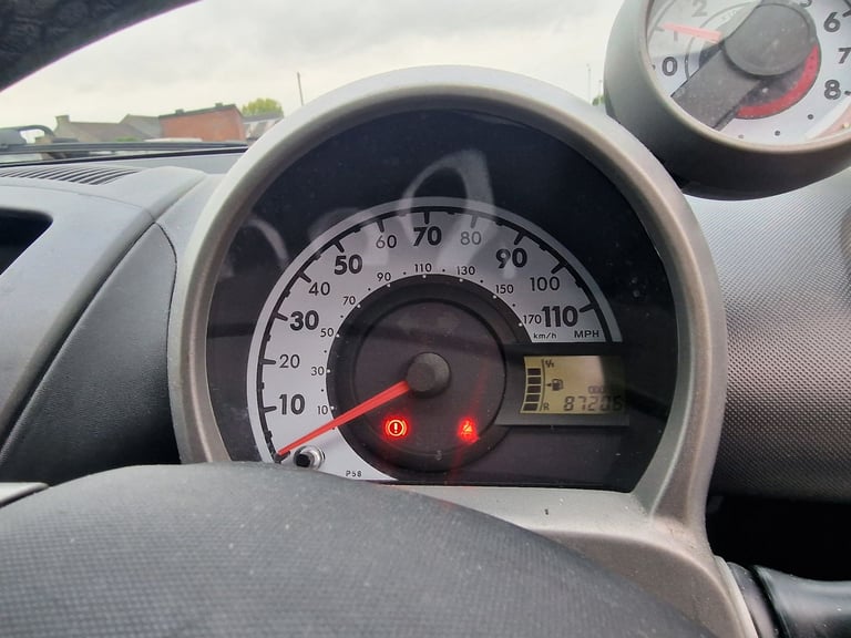 Peugeot, 107, £20 year road tax Hatchback, 2012, Manual, 998 (cc), 3 doors