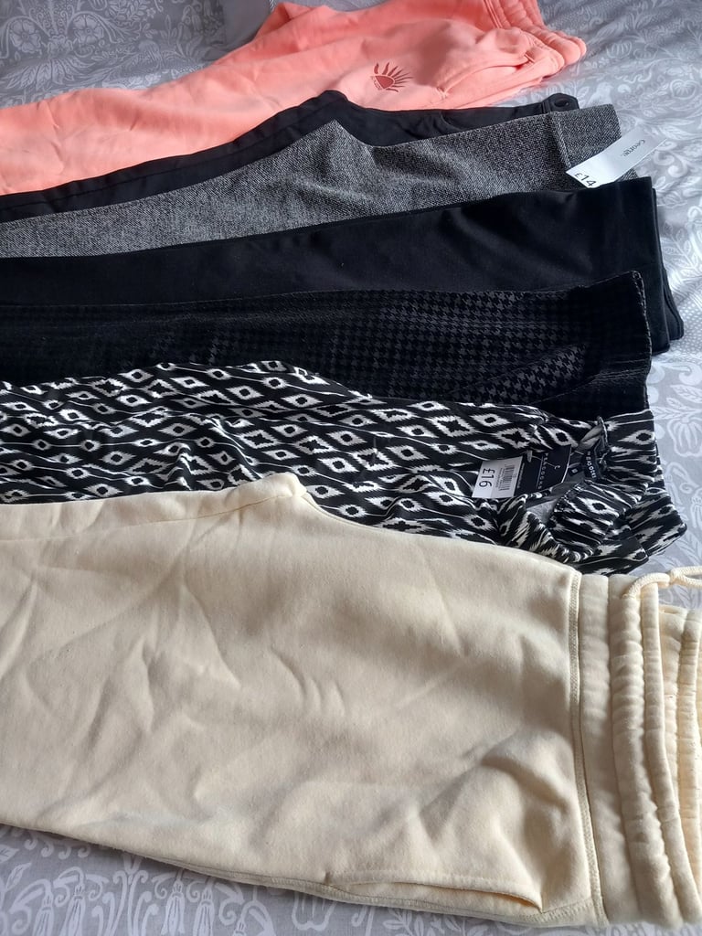 7 pairs trousers