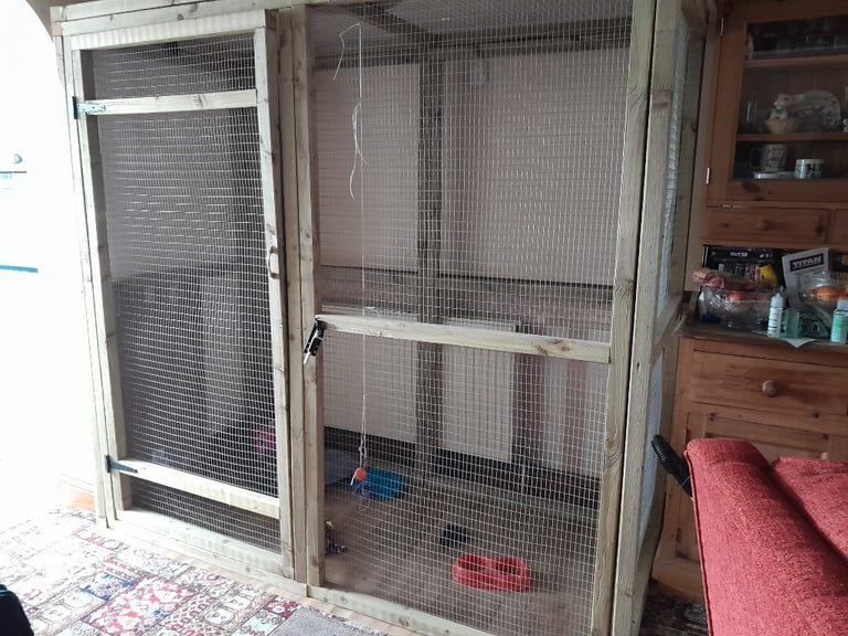 Ourdoor pet enclosure 6ft x 3ft x 6ft