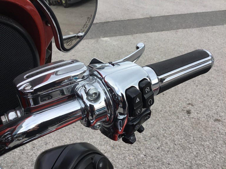 2018 Harley-Davidson CVO STREET GLIDE FLHXSE Two-Tone (15MY) Custom Cruiser PETROL Manual