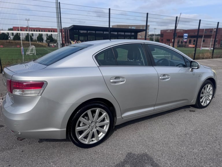 2010 Toyota Avensis 2.2 D-CAT T Spirit Auto Euro 5 4dr SALOON Diesel Automatic