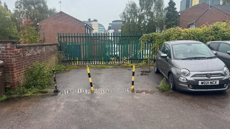 🚗 Long-Term Parking Space – 2 Minutes from Nottingham City & Victoria Centre!