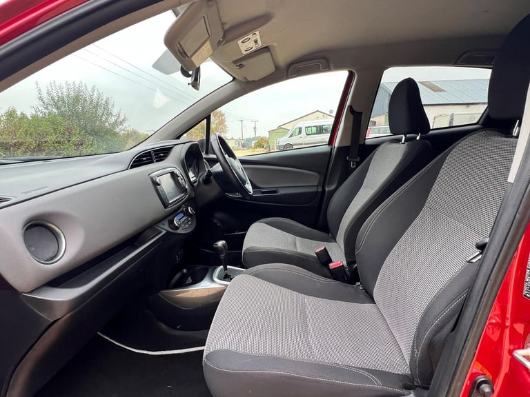 2016 Toyota Yaris 1.5 VVT-h Icon E-CVT Euro 6 5dr HATCHBACK Petrol/Electric Hybrid Automatic