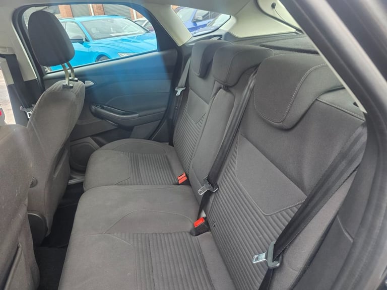 2016 Ford Focus 1.0 EcoBoost 125 Titanium 5dr Auto HATCHBACK PETROL Automatic