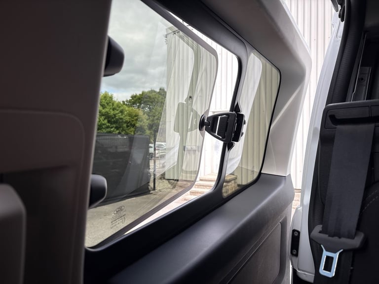 2022 Ford Transit Custom 2.0 EcoBlue 170ps Low Roof D/Cab Limited Van Auto Crew Bus Diesel Automatic