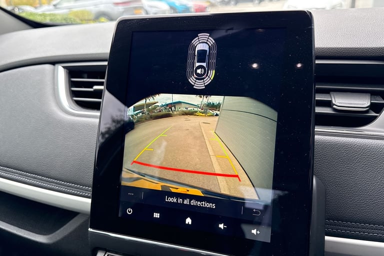 2022 Renault Zoe R135 EV50 52kWh Iconic Auto 5dr (Boost Charge) Hatchback ELECTRIC Automatic