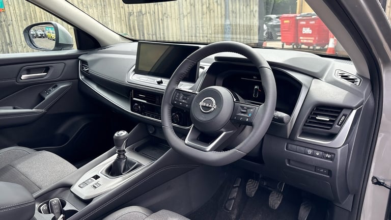 2025 Nissan Qashqai 1.3 DiG-T MH N-Connecta [Glass Roof] 5dr Petrol Hatchback Hatchback Petrol Ma...