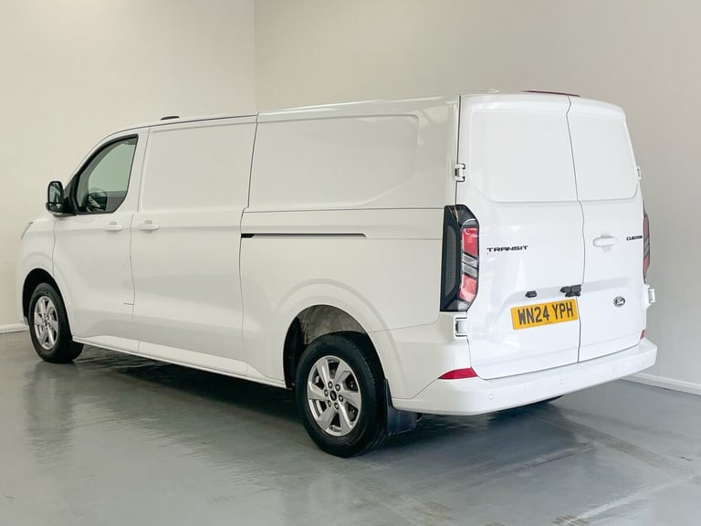 2024 Ford Transit Custom 300 Limited L2 H1 LWB 2.0 EcoBlue 136ps Panel Van Diesel Manual