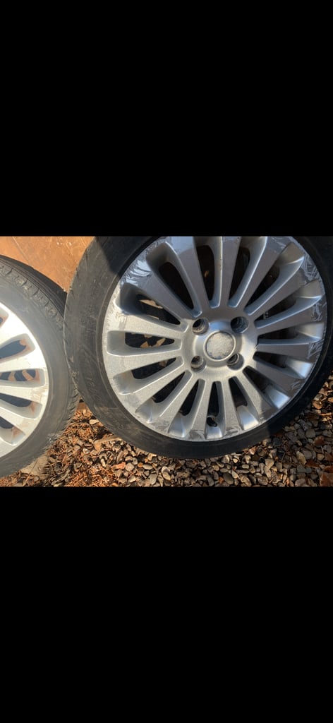 Ford fiesta alloy wheels 