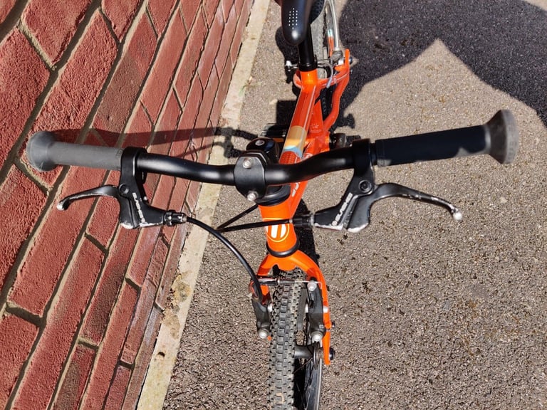 Islabikes Cnoc 14S kids bike - small frame version