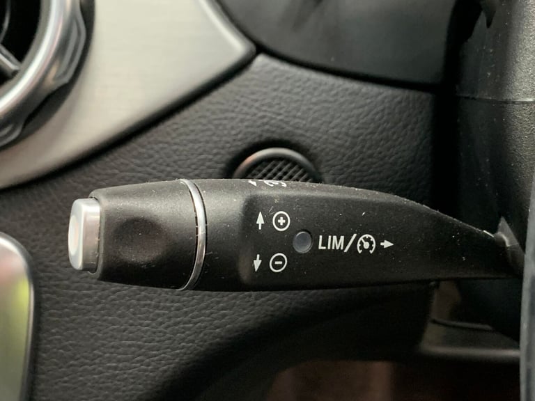 2019 Mercedes-Benz GLA GLA 180 AMG Line Edition 5dr Auto ESTATE PETROL Automatic