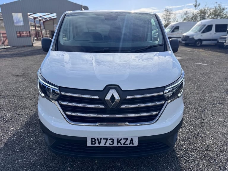 2023 73 Renault Trafic LL30 LWB Advance Van. Aircon. Appleplay. Rear Cam. NAV.