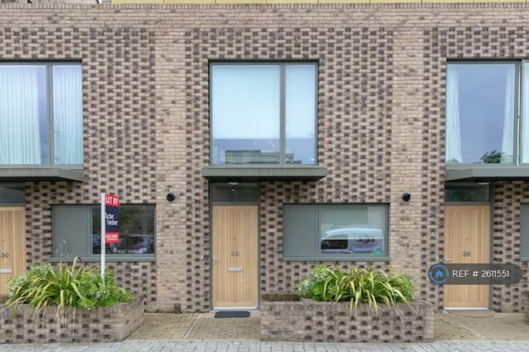 2 bedroom house in Addenbrookes Road, Trumpington, Cambridge, CB2 (2 bed) (#2611551)