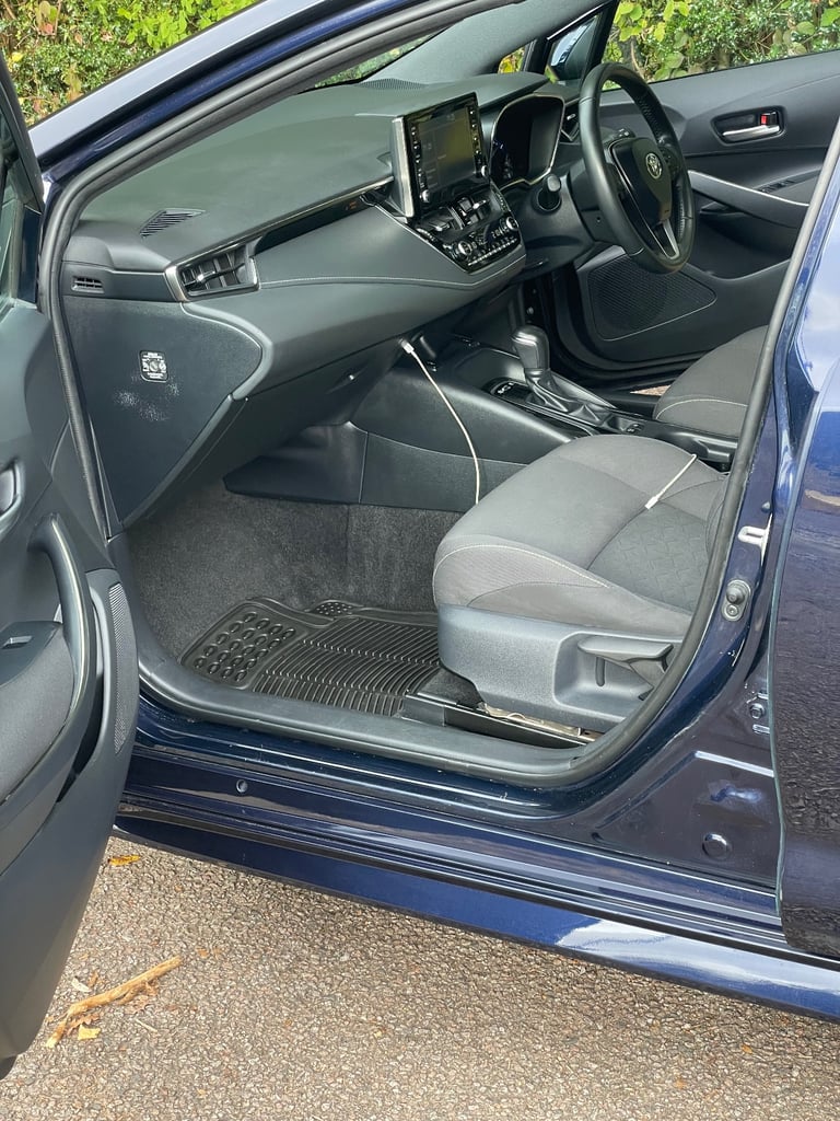 Toyota, COROLLA, Hatchback, 2022, Other, 1798 (cc), 5 doors