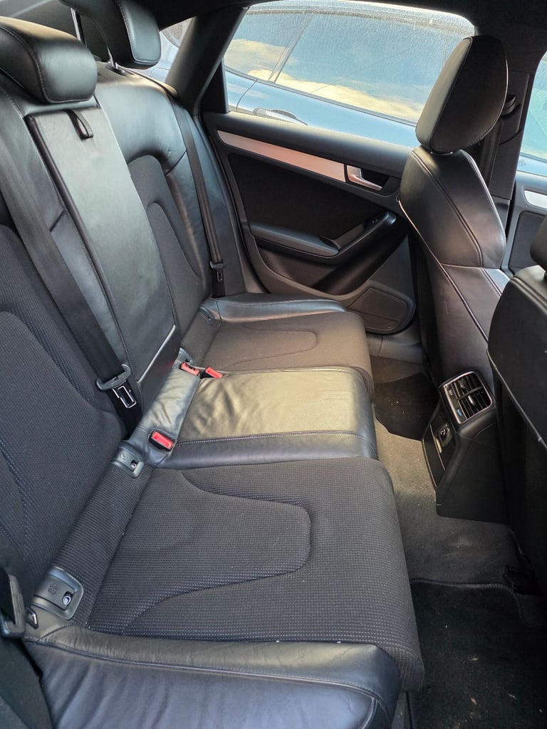 Audi, A4, Saloon, 2009, Manual, 1798 (cc), 4 doors