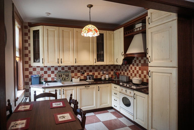 Detached bungalow Duddingston 