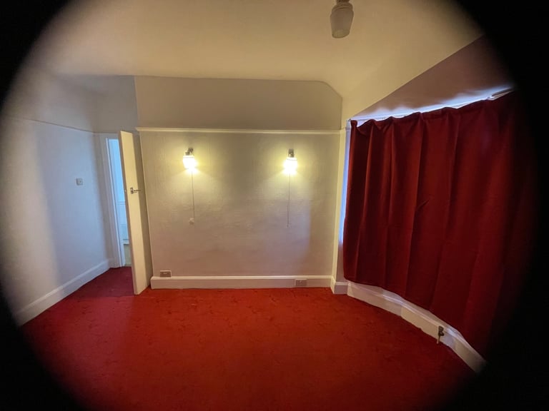 Double Rooms and single room are available for Rent SE7 7DG