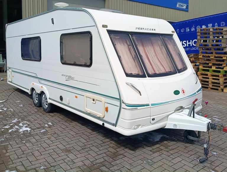 2000 Bessacarr Cameo 550GL 3 berth caravan