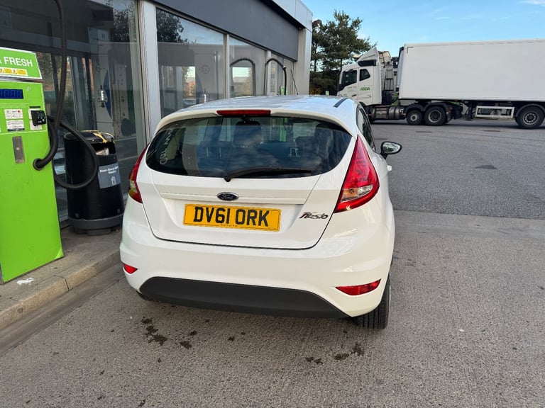 Ford, FIESTA, Hatchback, 2011, Manual, 1242 (cc), 3 doors