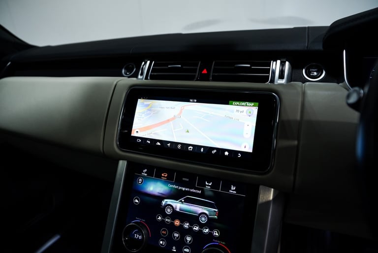 2021 Land Rover Range Rover 3.0 P400 MHEV Vogue SUV 5dr Petrol Auto 4WD Euro 6 (s/s) (400 ps) SUV...