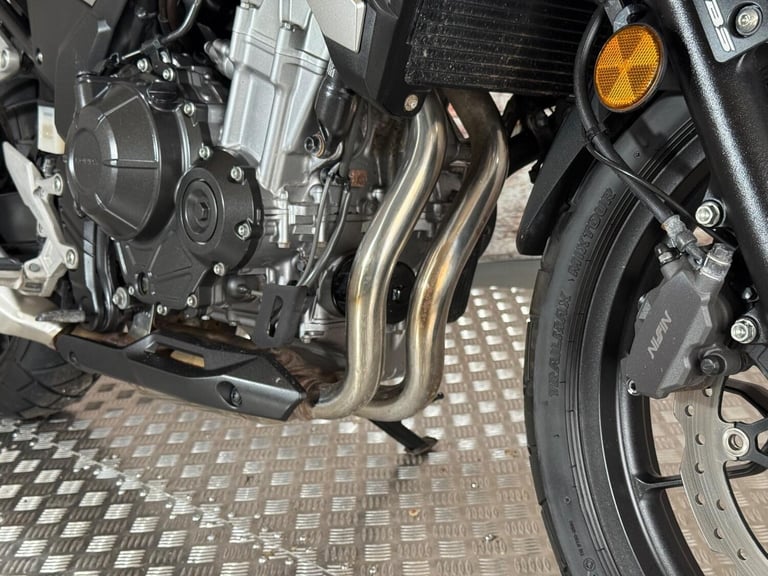 HONDA CB500X - 2020 Petrol Manual in Red
