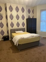 Double bedrooms without rent available in Dudley Birmingham 