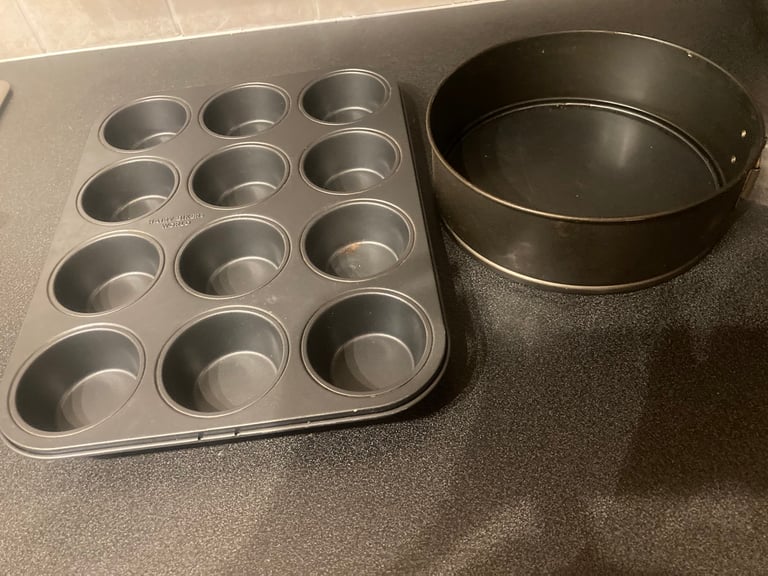SOLD Cake tin and hairy biker cupcake tray in Whyteleafe, Surrey
