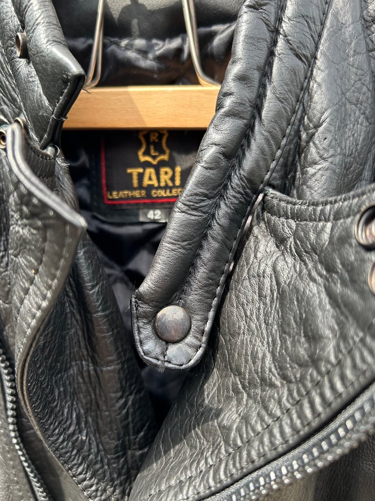 Leather jacket size 42 