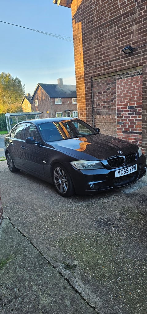 BMW, 318d, 2009, Semi-Auto, 