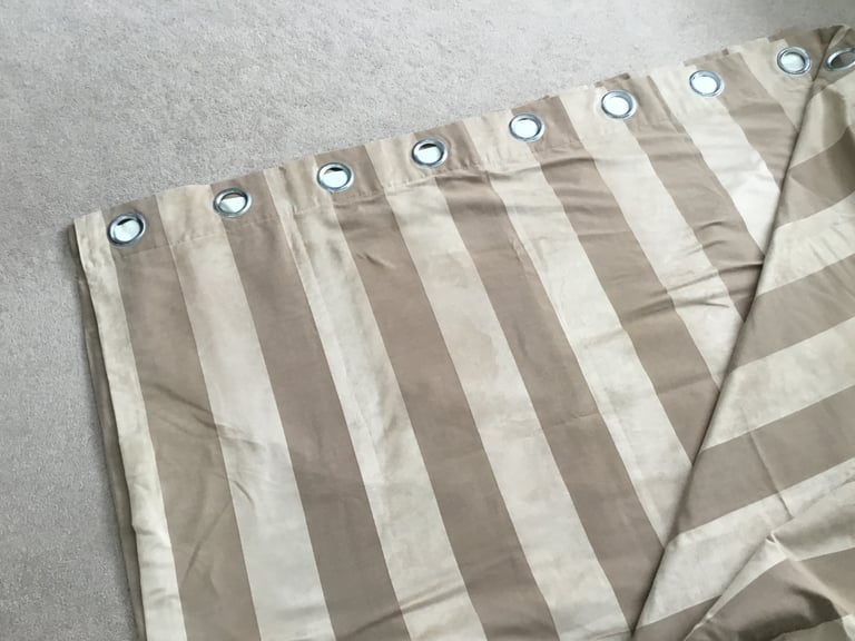 2 Pairs of Curtains 78x90 inches and 102x90 inches