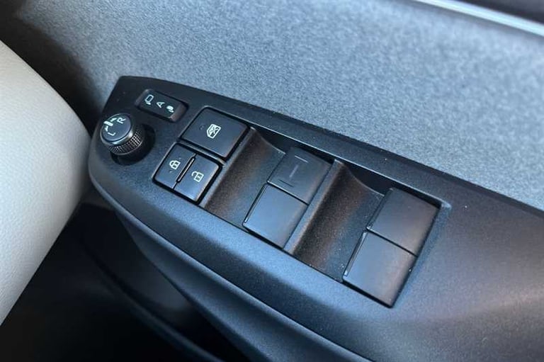 2020 Toyota Yaris 1.5 Hybrid Excel 5dr CVT HATCHBACK PETROL/ELECTRIC Automatic