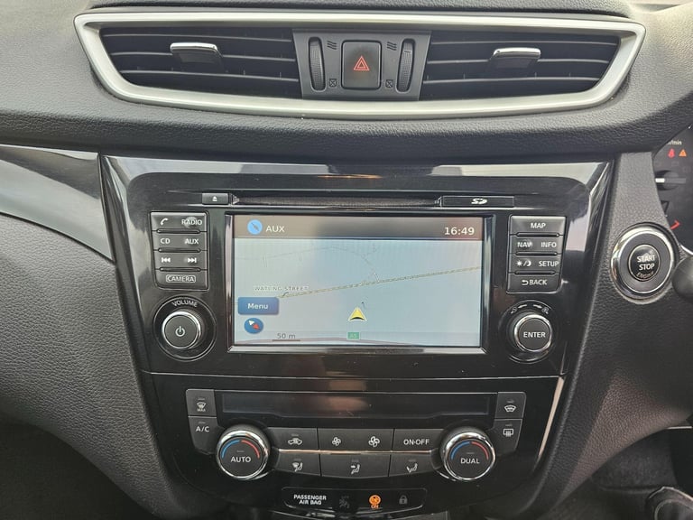 2015 Nissan Qashqai 1.6 dCi Tekna XTRON 2WD Euro 6 (s/s) 5dr HATCHBACK Diesel Automatic