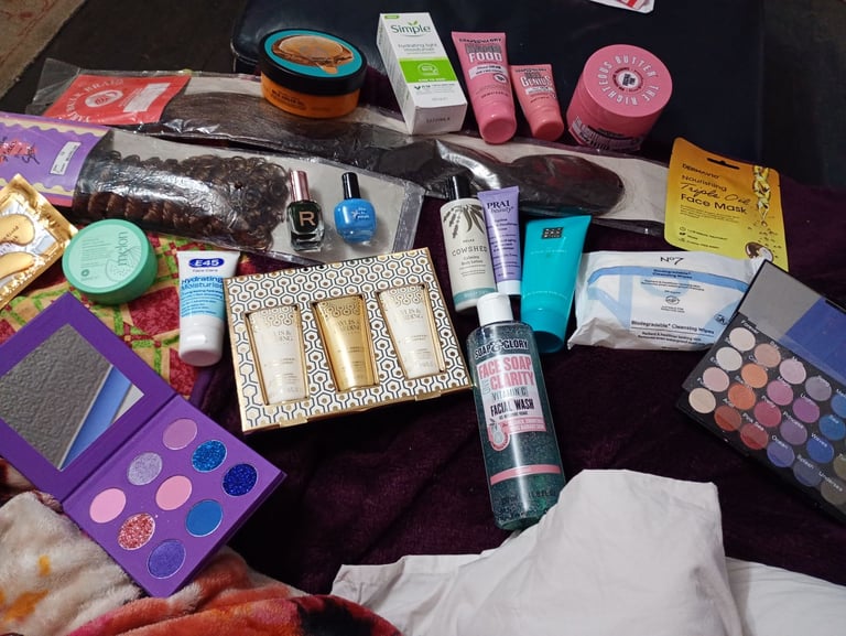 image for Make up and toiletries BRAND NEW QUALITY BRANDS 