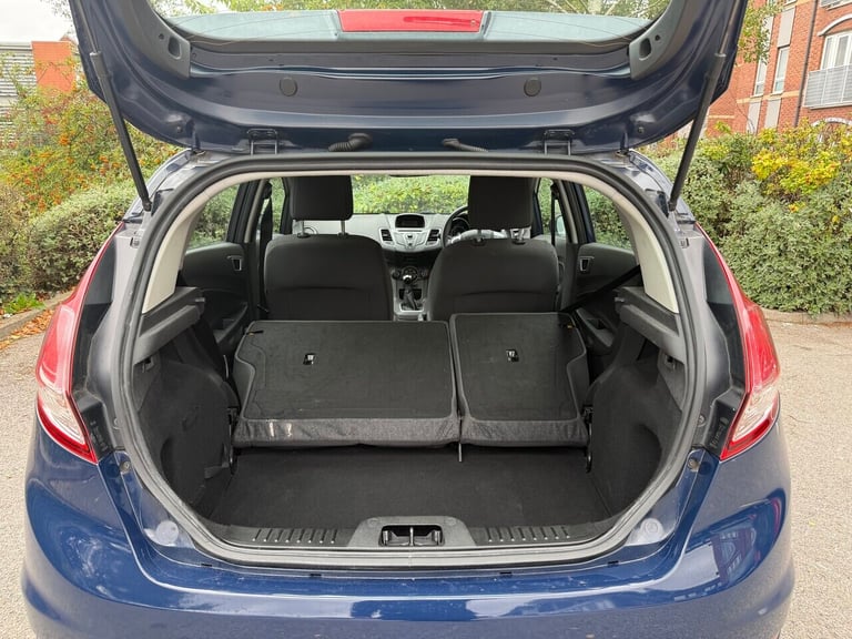 2014 Ford Fiesta 1.25 Style 5dr HATCHBACK PETROL Manual