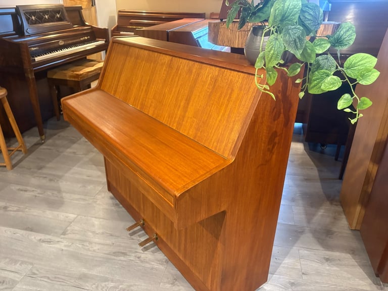 6.5 octave Kemble Piano. Free delivery 