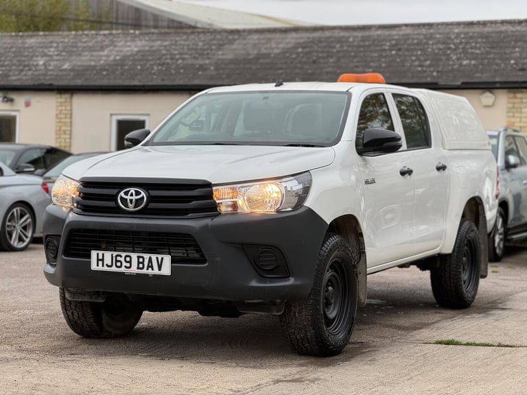 2019 Toyota Hilux Active D/Cab Pick Up 2.4 D-4D PICK UP DIESEL Manual