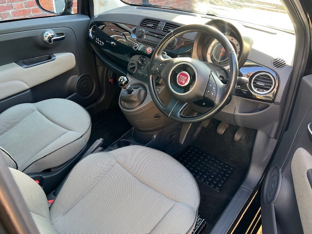 2009 Fiat 500 1.2 Lounge 3dr HATCHBACK Petrol Manual