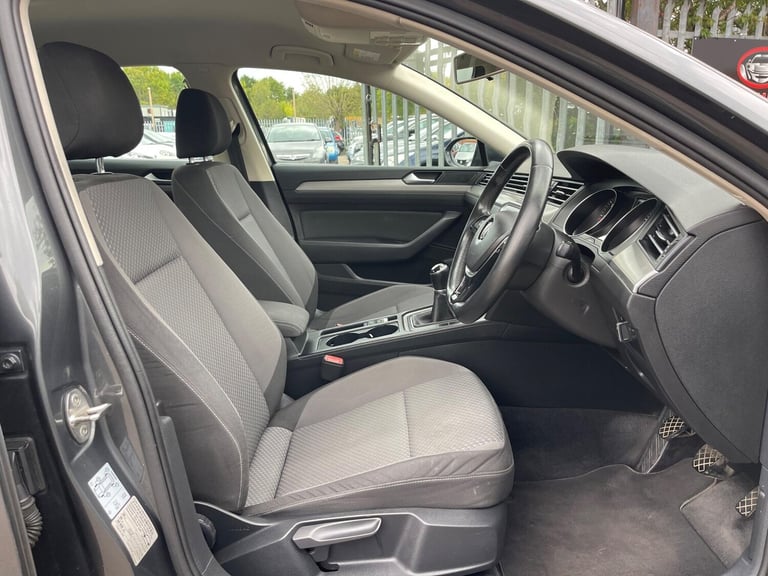 2015 Volkswagen Passat 1.6 TDI BlueMotion Tech S Euro 6 (s/s) 4dr SALOON Diesel Manual