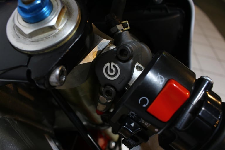 Yamaha YZF-R1