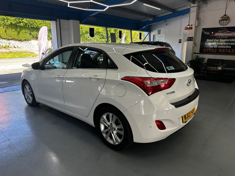 HYUNDAI I30 1.6 CRDi Blue Drive Style 2013