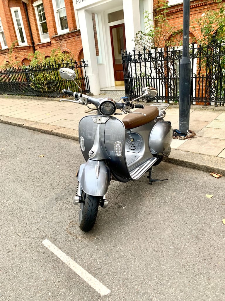 image for Sakura S50 Electric Moped - BEST CONDITION YOU WILL SEE AT THIS PRICE