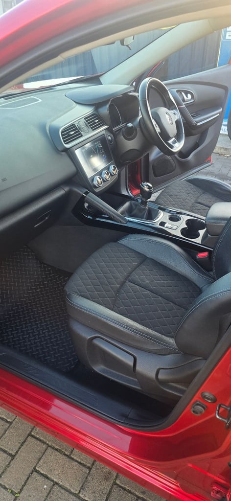 Renault, KADJAR, Hatchback, 2019, Manual, 1333 (cc), 5 doors
