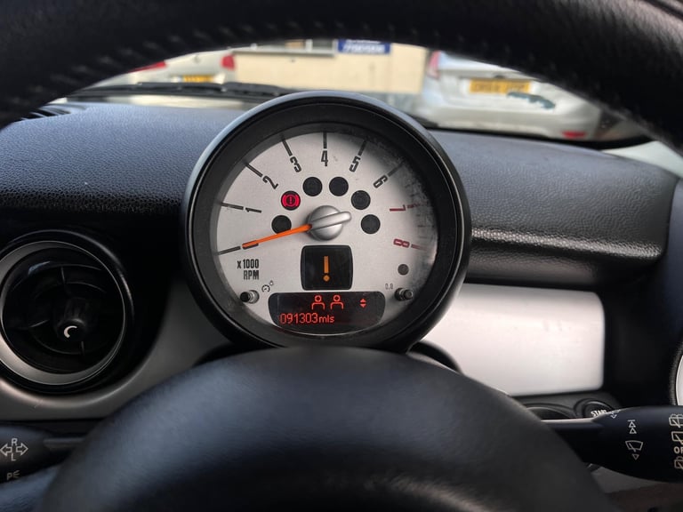 2012 MINI Hatch 1.6 One Euro 5 3dr HATCHBACK Petrol Manual