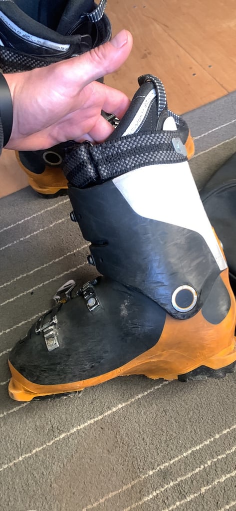 Salomon Ski boots & boot bag