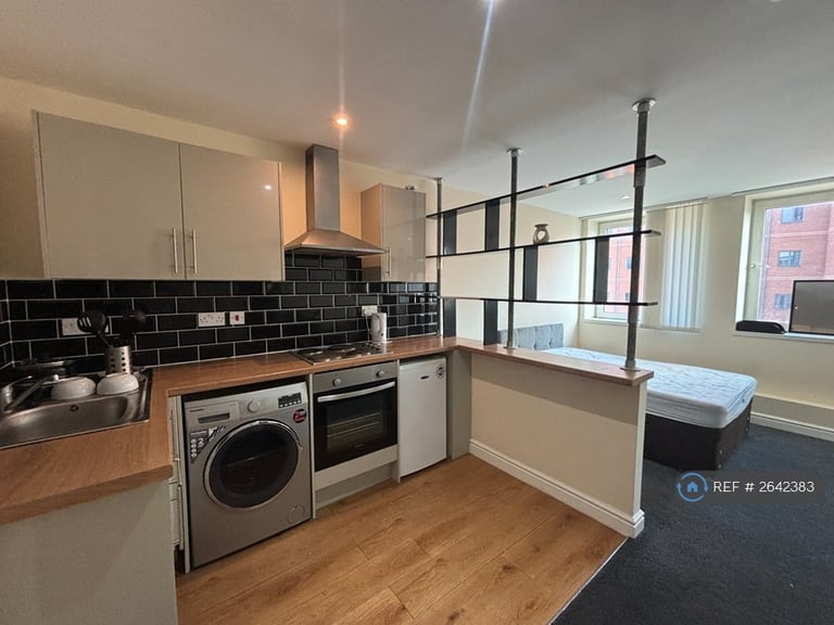 image for Studio flat in Young Street, Doncaster, DN1 (#2642383)