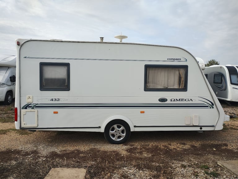 Compass Omega 433 2 berth 